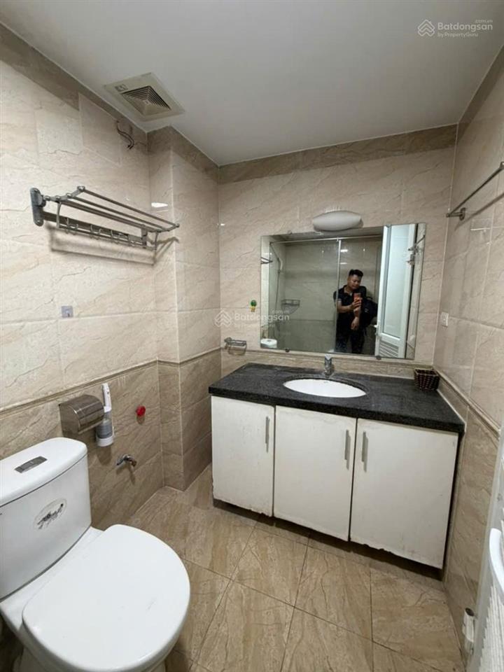 Lâm hạ long biên 40m vỉa hè ô tô tránh, gara kinh doanh, tm. 5 tầng full nội thất giá thích là bán