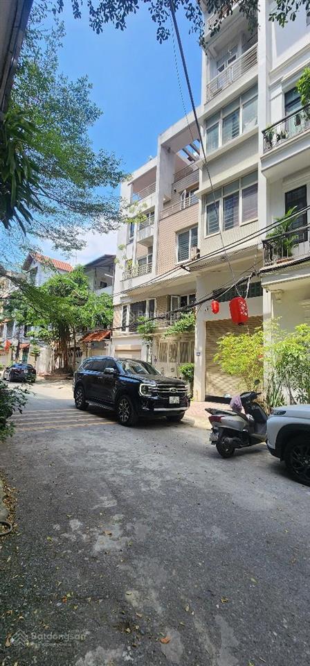 Lâm hạ long biên 40m vỉa hè ô tô tránh, gara kinh doanh, tm. 5 tầng full nội thất giá thích là bán