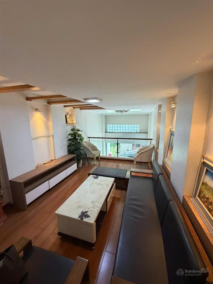 Lâm hạ long biên 40m vỉa hè ô tô tránh, gara kinh doanh, tm. 5 tầng full nội thất giá thích là bán