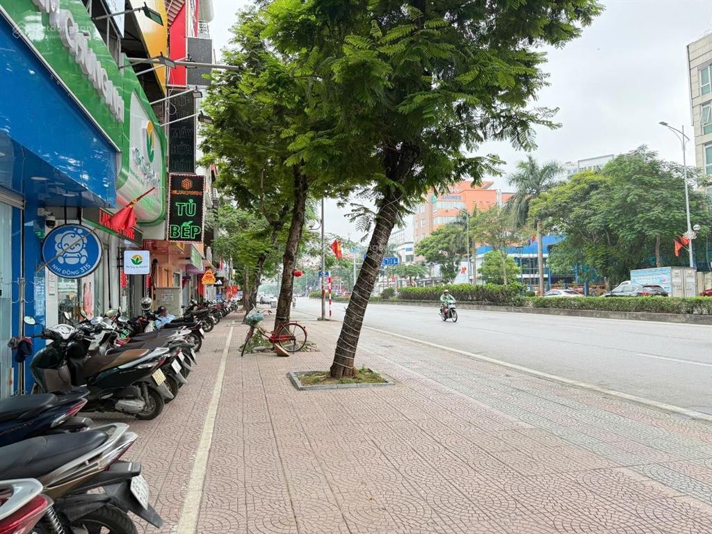 Vip mặt phố nguyễn văn cừ quỹ đất vàng 1.470m2 bán đất tặng tòa nhà 11tầng, mặt tiền 18m