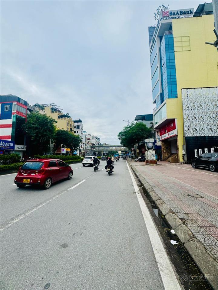Tòa nhà mặt phố nguyễn văn cừ 215m2 mặt tiền 8m, 10 tầng thang máy, văn phòng, kinh doanh