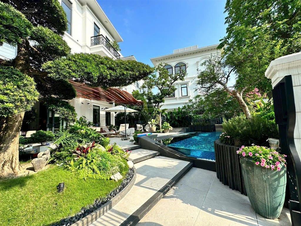 Siêu bt vinhomes riverside 380m2 nguy nga lộng lẫy đẳng cấp bể bơi ngoài trời, hầm rượu, sân vườn