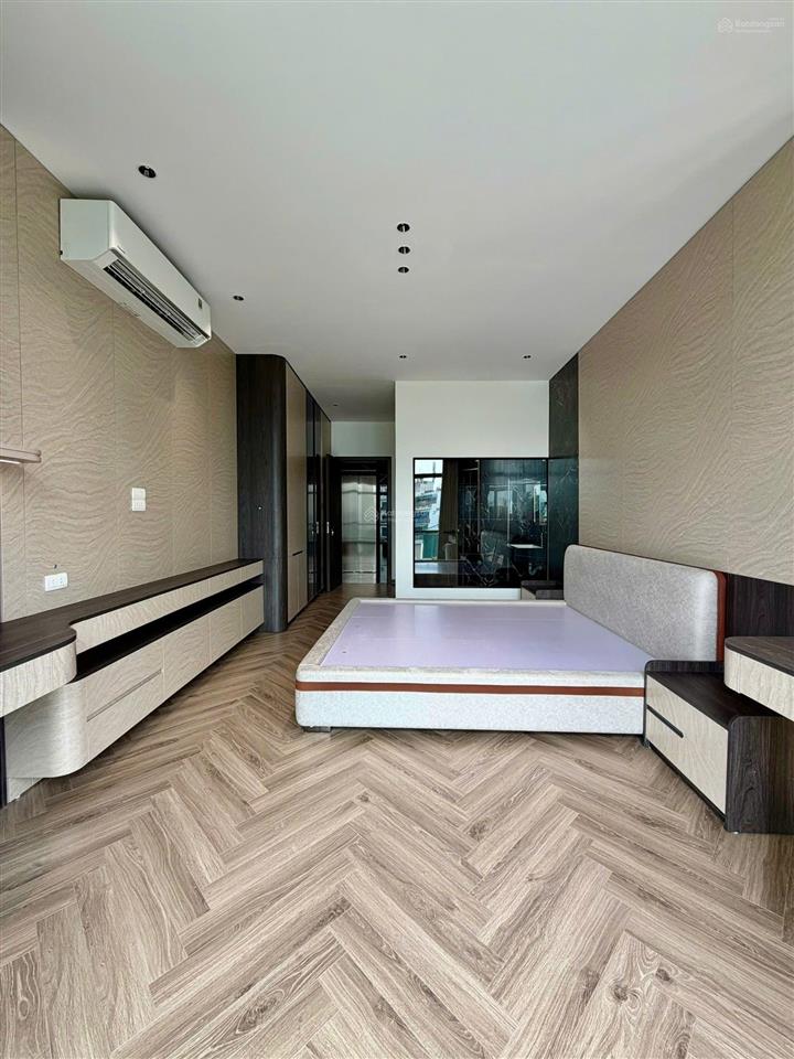 Tòa nhà view hồ long biên, chỉ 14,6 tỷ 55m2 7 tầng thang máy, gara, ô tô tránh full nội thất.