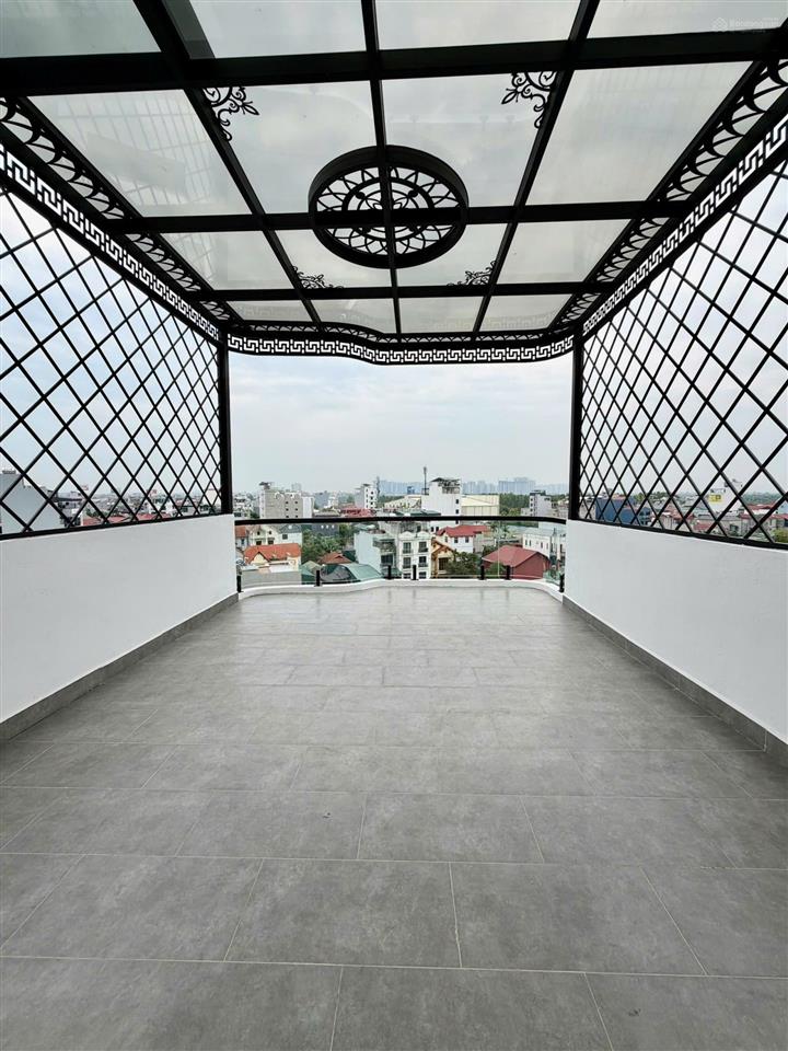 Tòa nhà view hồ long biên, chỉ 14,6 tỷ 55m2 7 tầng thang máy, gara, ô tô tránh full nội thất.