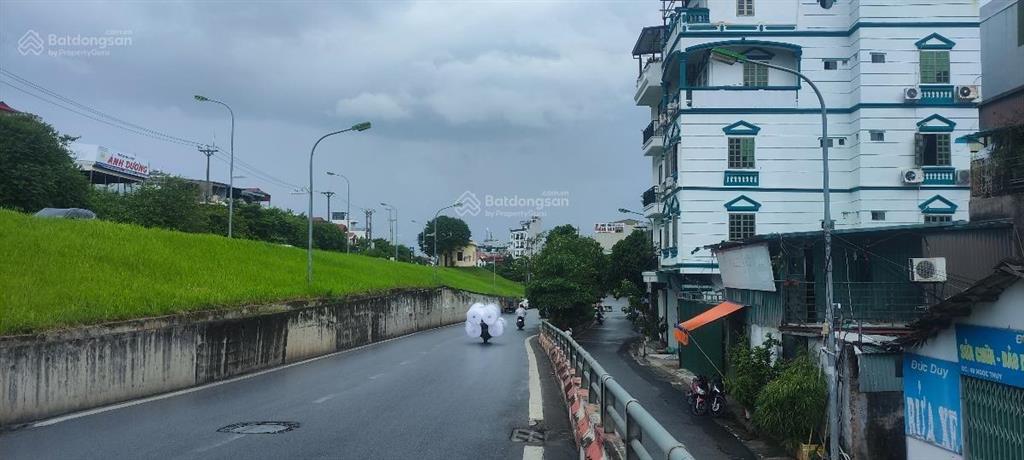 Siêu phẩm mặt phố ngọc thụy 316m2 mặt tiền 10m. kinh doanh đỉnh, ô tô tránh vỉa hè, lô góc.