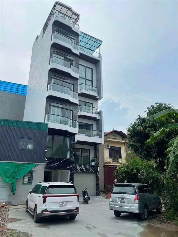 Siêu phẩm view hồ triệu đô long biên 57m2 full nội thất thang máy gara 2 ô tô giá chỉ 14,6 tỷ