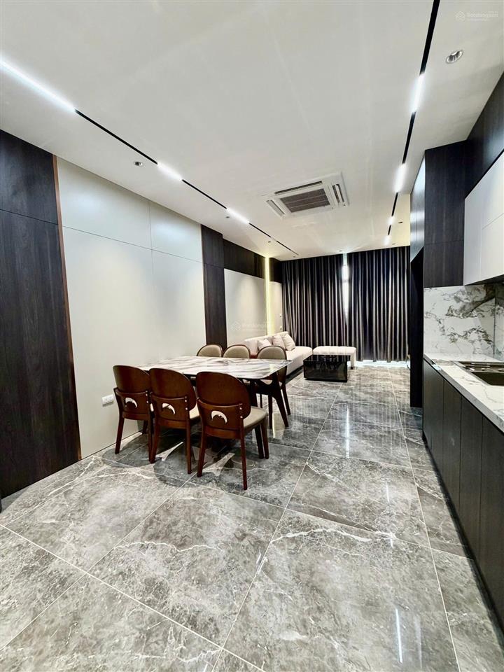 Siêu phẩm view hồ triệu đô long biên 57m2 full nội thất thang máy gara 2 ô tô giá chỉ 14,6 tỷ