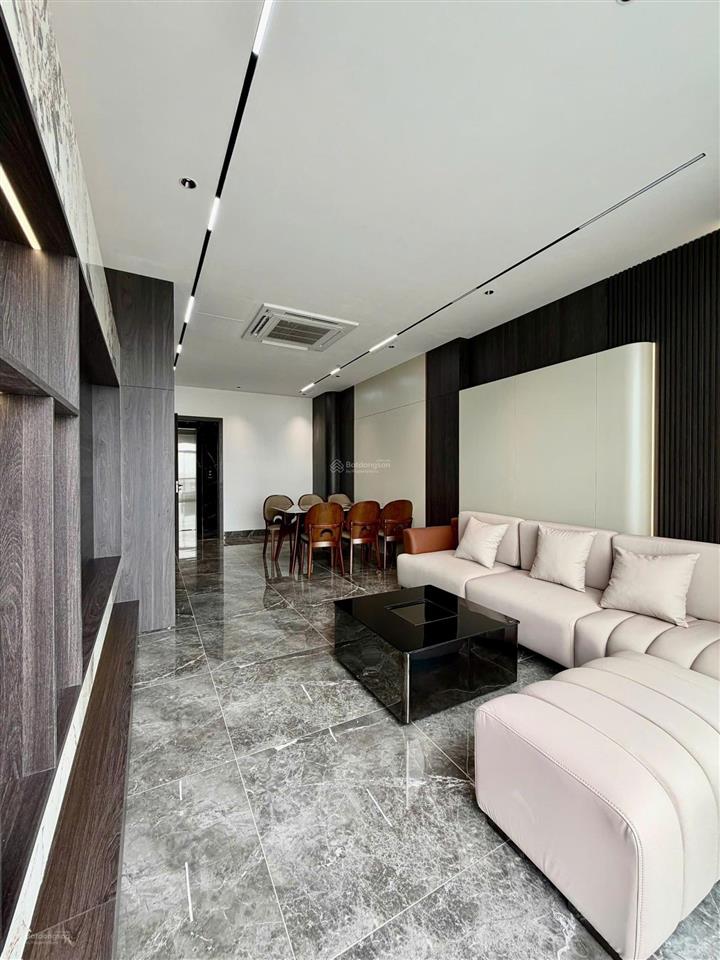 Siêu phẩm view hồ triệu đô long biên 57m2 full nội thất thang máy gara 2 ô tô giá chỉ 14,6 tỷ