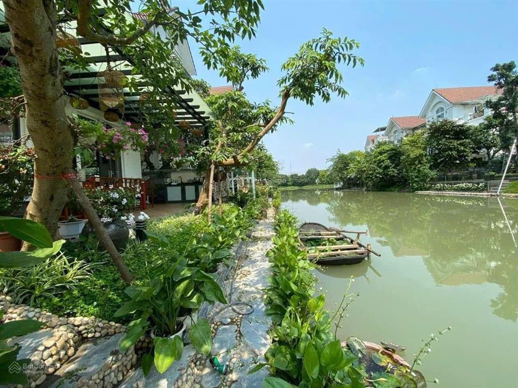 Siêu bt vinhomes riverside long biên, view sông, 300m2 4 tầng nguy nga lộng lẫy. 150tỷ có tl
