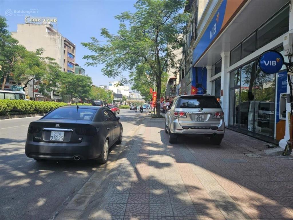 Siêu đầu tư. 96tỷ 197m2 mặt phố nguyễn văn cừ. mặt tiền 8.15m. vị trí đẹp, sổ nở hậu. hiếm có