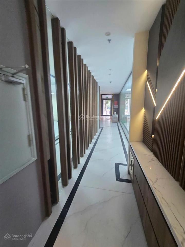 Tòa nhà mặt phố hồng tiến long biên 474m2, mặt tiền 18m, 9 tầng, giá thiện chí cho khách đầu tư
