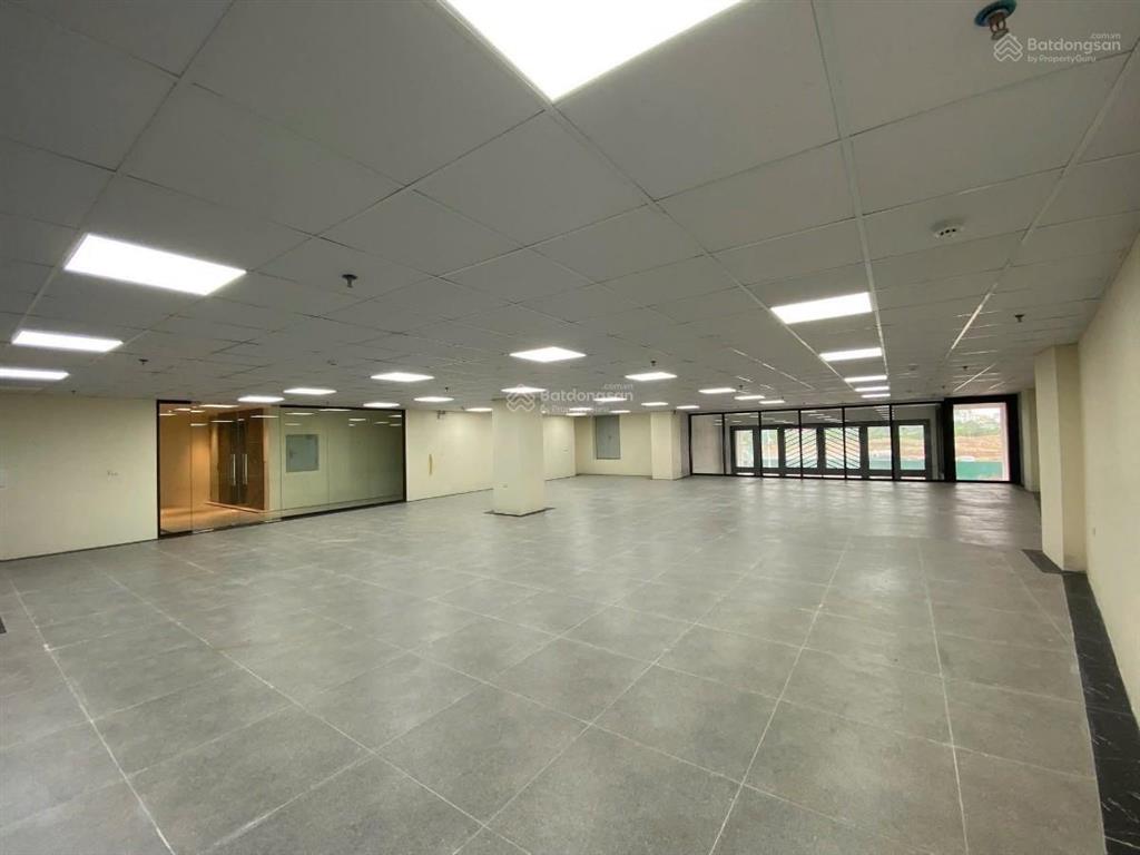 Tòa nhà mặt phố hồng tiến long biên 474m2, mặt tiền 18m, 9 tầng, giá thiện chí cho khách đầu tư