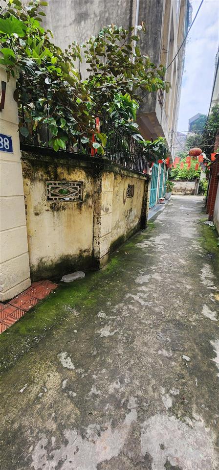 Chủ ngộp bank cắt lỗ 132m2, 14 tỷ, việt hưng long biên, mặt tiền 8m, đất đẹp phân lô