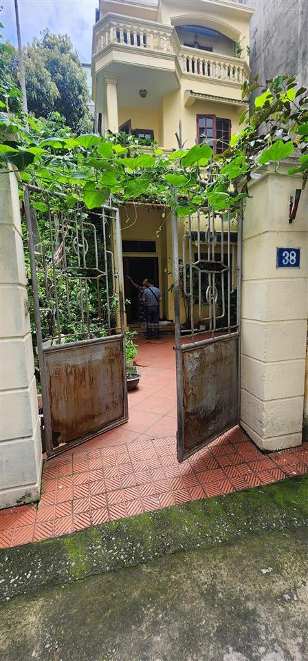 Chủ ngộp bank cắt lỗ 132m2, 14 tỷ, việt hưng long biên, mặt tiền 8m, đất đẹp phân lô