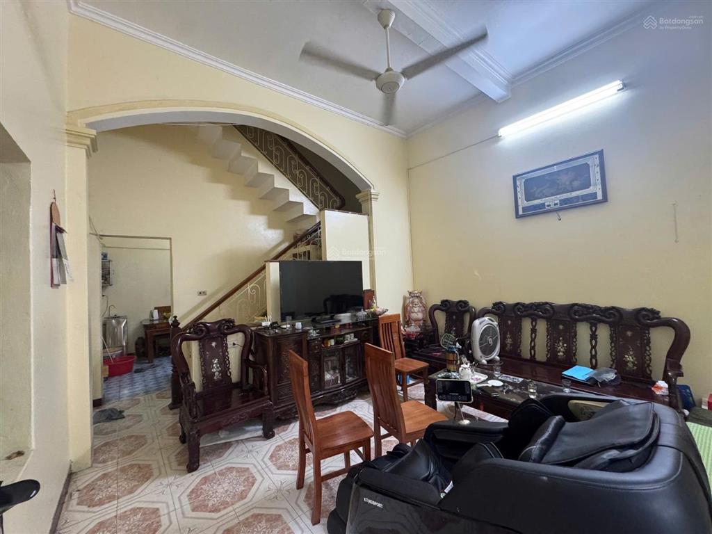 Chủ ngộp bank cắt lỗ 132m2, 14 tỷ, việt hưng long biên, mặt tiền 8m, đất đẹp phân lô