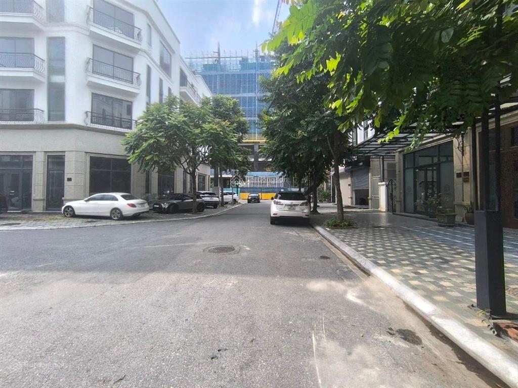 Bán gấp bt the diamond point nguyễn lam long biên 135m2, 5 tầng, kinh doanh. giá 56 tỷ