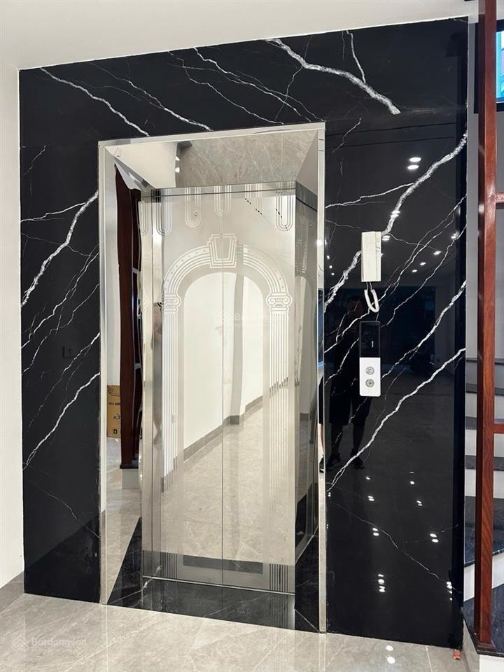 Sốc! giảm chào 6tỷ căn nhà 79m2 phân lô nguyễn sơn long biên, 7tầng thang máy gara 2 ôtô, 5m mặt t