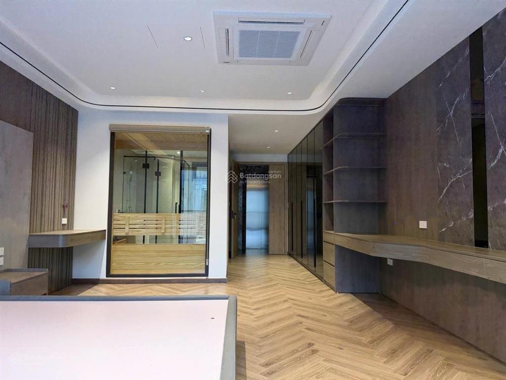Chủ cần bán gấp nhà mặt phố trạm. 58m2 7 tầng thang máy, vỉa hè đá bóng kinh doanh mọi loại hình.
