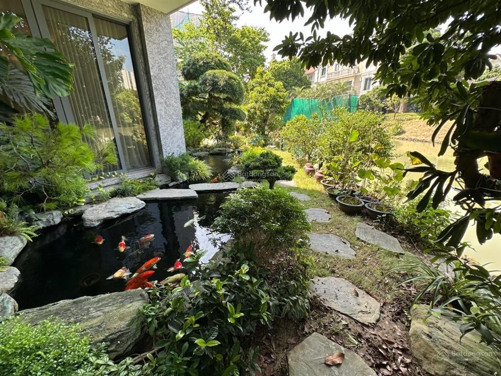 Gấp! chủ ngộp bank cần bán gấp siêu biệt thự bằng lăng vinhomes riverside 500m2, giá hợp lý kv