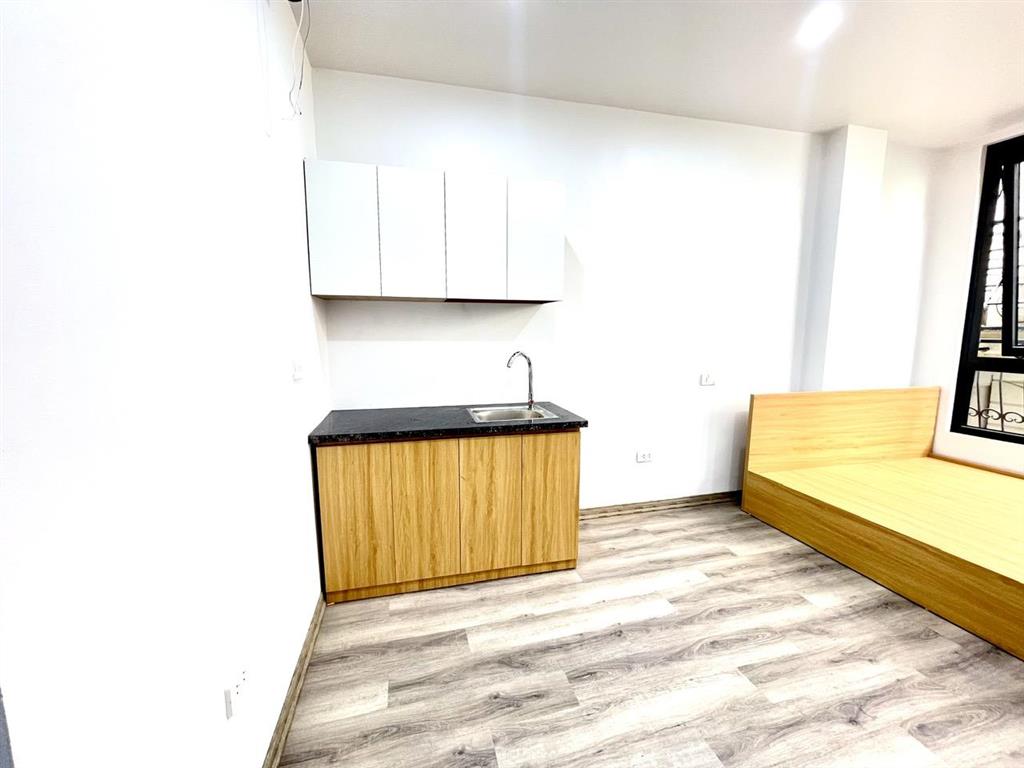 Phòng thang máy thụy khuê an toàn pccc tây hồ, đủ đồ giá 4 tr/th