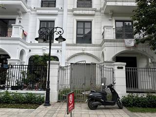 Biệt thự san hô, gần hồ 135 m2 phân khu vip, giá cực tốt 24,5 tỷ