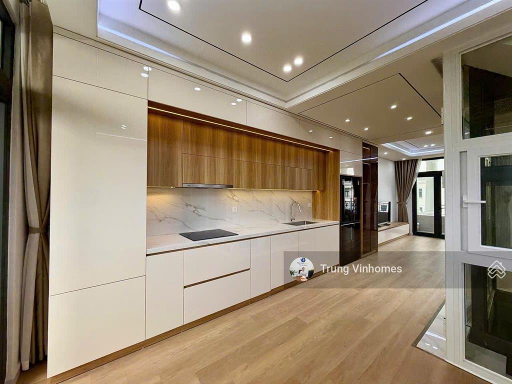 Cho thuê shophouse hải âu 11. dt 200m2, 5t, 2 mặt tiền. full đồ giá tốt 30 tr