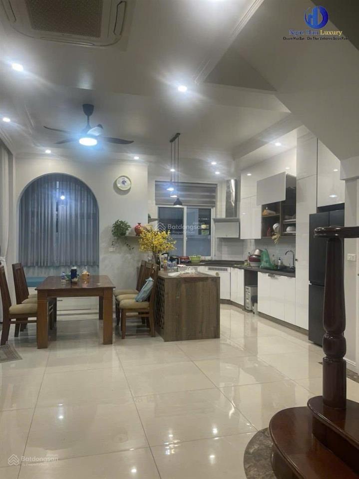 Cho thuê biệt thự 4 pn, full nội thất cao cấp tại ocp1 gia lâm!!