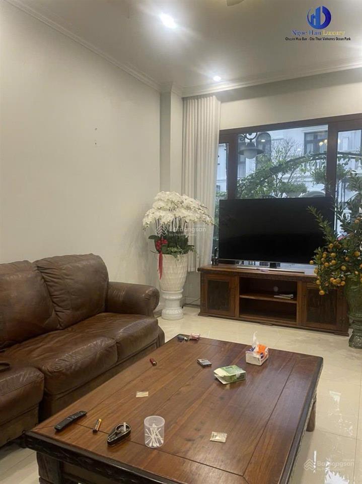 Cho thuê biệt thự 4 pn, full nội thất cao cấp tại ocp1 gia lâm!!
