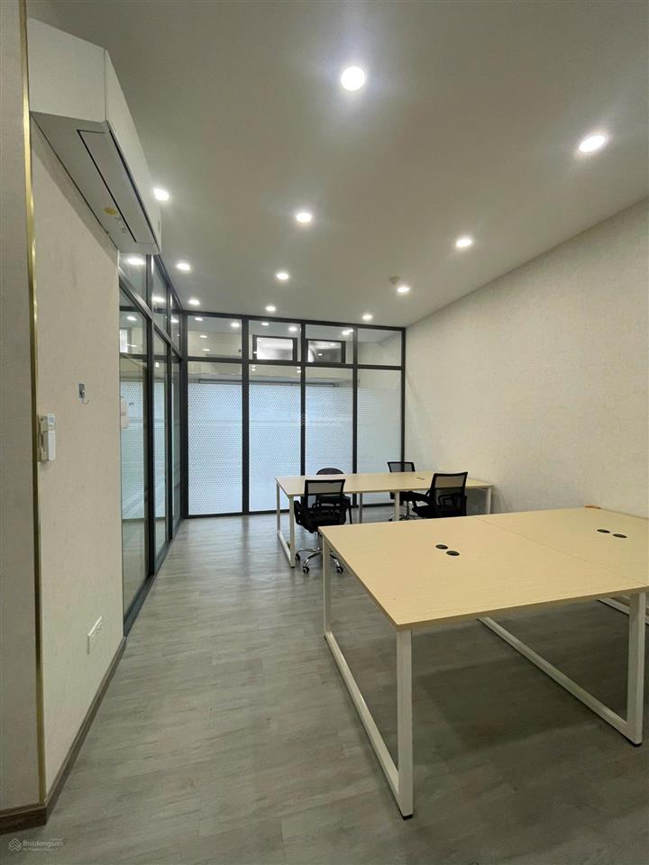 The sun avenue  cho thuê văn phòng diện tích lớn 68m2 giá chỉ 22 triệu
