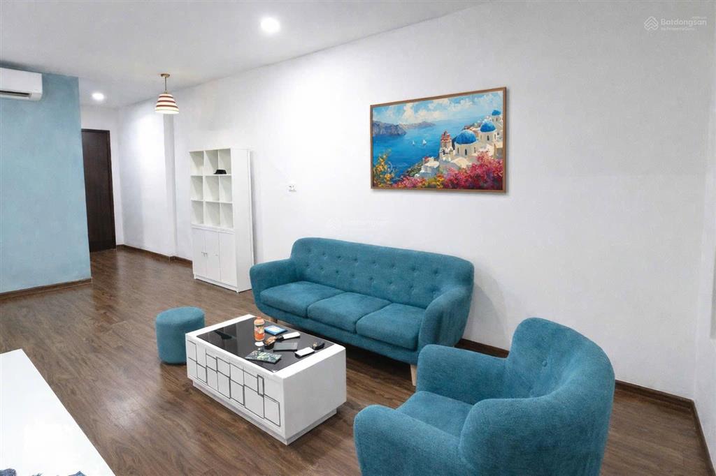 Bán ch 2pn, 2wc, 65m2, giá cực chất 5,3 tỷ tại hà nội homeland, long biên