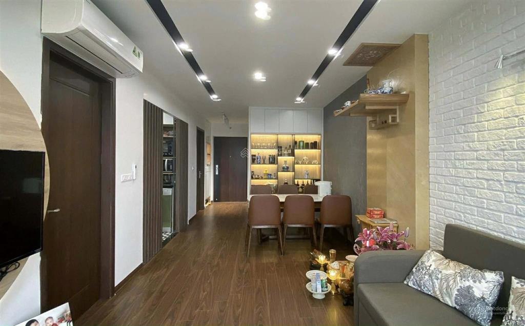 Bán ch 2pn, 2wc, 69m2, giá cực đẹp tại hà nội homeland, long biên