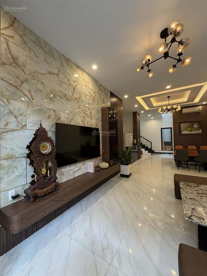 Bán siêu phẩm 03 tầng mới đẹp đường trần văn dư ngay biển mỹ khê giá chỉ 16.8 tỷ
