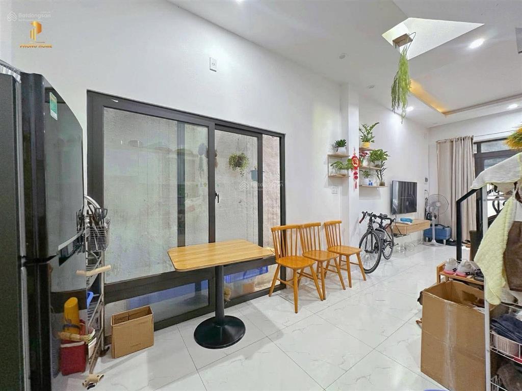 Siêu vị trí  nhà 4 tầng mới đẹp 4pn gần cầu rồng 3,35 tỷ