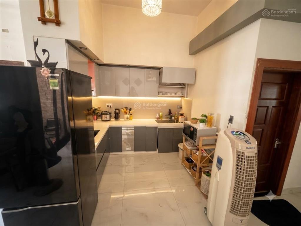 Villa 3 tầng 2 mặt kiệt núi thành 3pn ở cực chất chỉ 5 tỷ 55