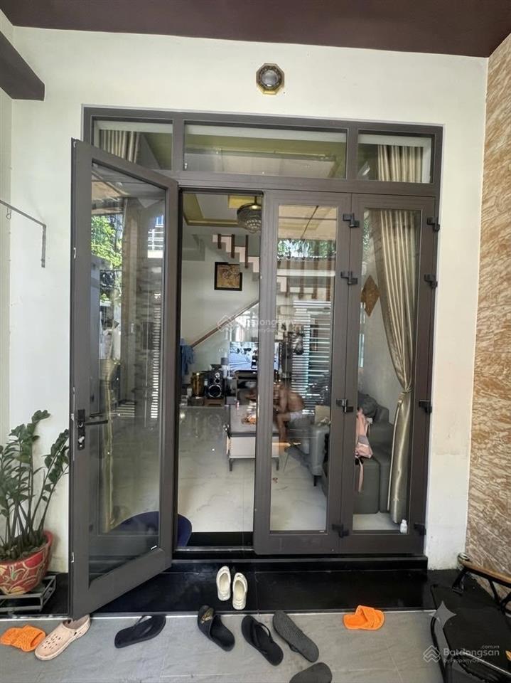 Villa 3 tầng 2 mặt kiệt núi thành 3pn ở cực chất chỉ 5 tỷ 55