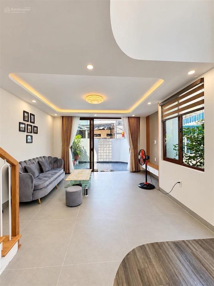 Villa mini lô góc sát biển mỹ khê  dòng tiền 28tr/tháng  chỉ 8,6 tỷ
