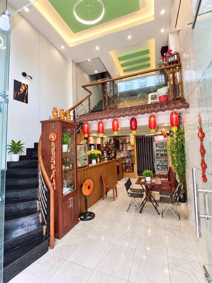 Chỉ 7,8 tỷ  nhà mặt tiền tô hiến thành 4 tầng  vài bước ra biển mỹ khê