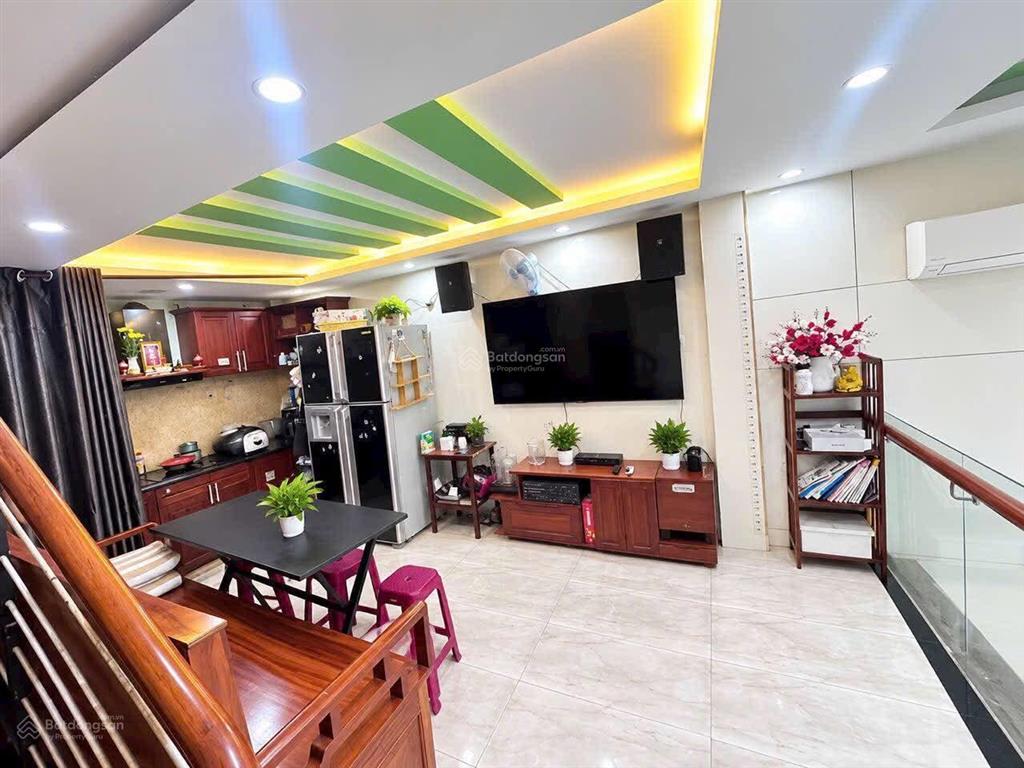 Chỉ 7,8 tỷ  nhà mặt tiền tô hiến thành 4 tầng  vài bước ra biển mỹ khê