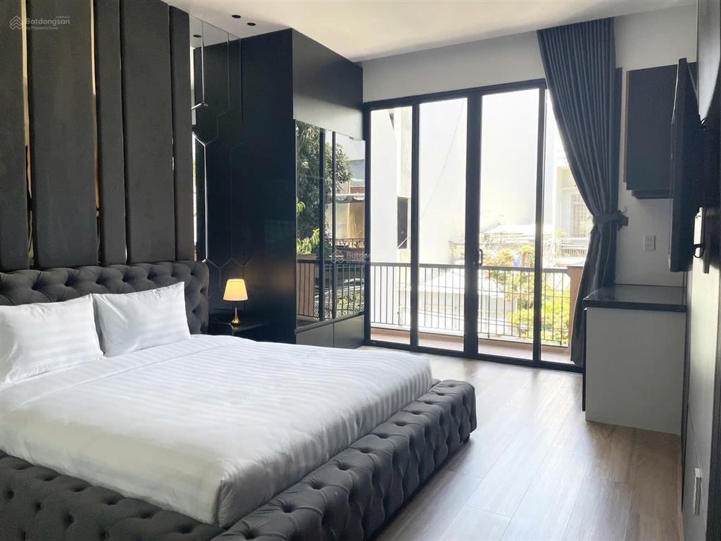 Villa 4 tầng sang trọng biển mỹ khê  hđ thuê 65tr/tháng  chỉ 17,7 tỷ