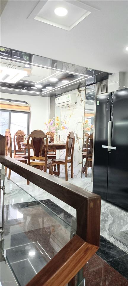 Bán căn nhà shr lửng 4 lầu mái btct đường nguyễn tư giản p. 12 q. gò vấp gần sân bay tsn  8,39 tỷ