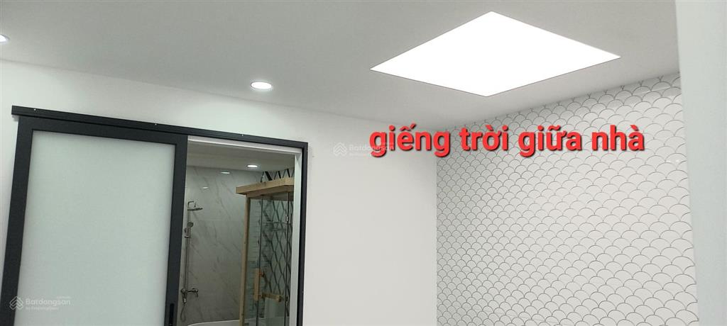 Bán căn nhà shr lửng 4 lầu mái btct đường nguyễn tư giản p. 12 q. gò vấp gần sân bay tsn  8,39 tỷ