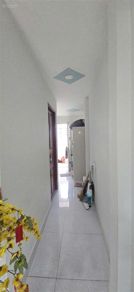 Bán nhà shr đúc lững đường ht17 phường hiệp thành quận 12  gần bến xe buýt hiệp thành giá 3,98 tỷ