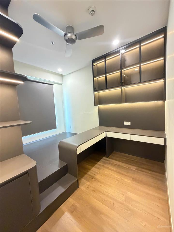 Chính chủ cần bán căn góc 2 mặt tiền tầng 22 căn hộ the rivana đã có sổ hồng riêng giá 3.6 tỷ