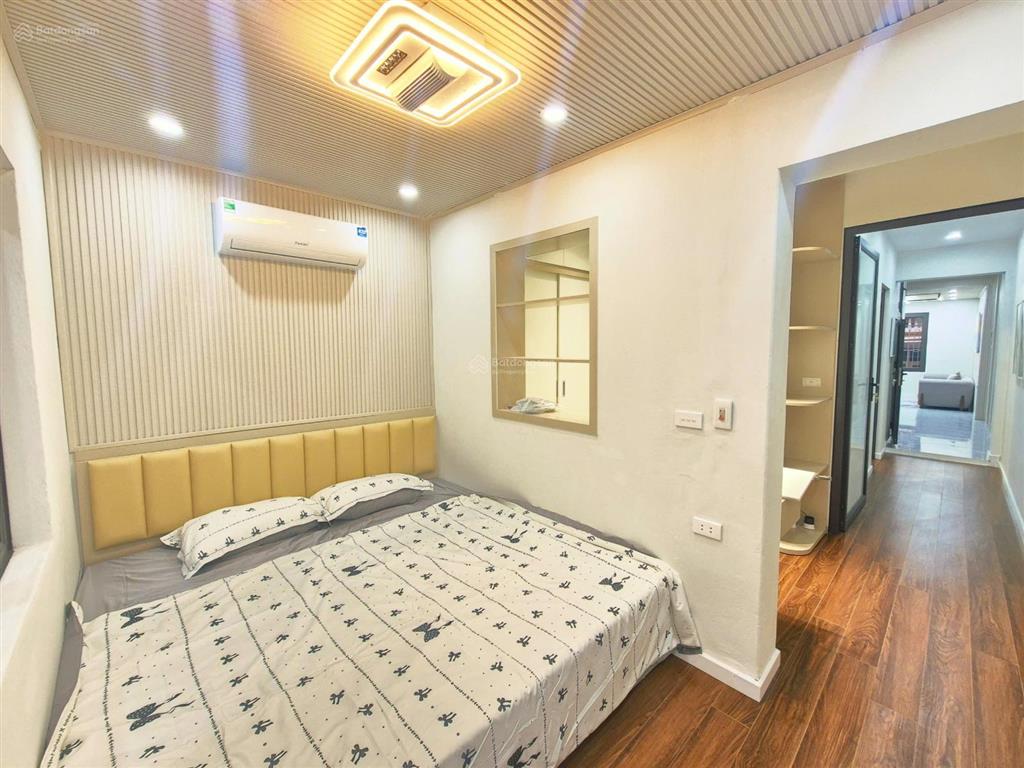 Cần bán tập thể kim giang 35/75 m sử dụng 3 phòng ngủ, tầng 3, ô tô đỗ chân cầu thang, nhà mới tinh