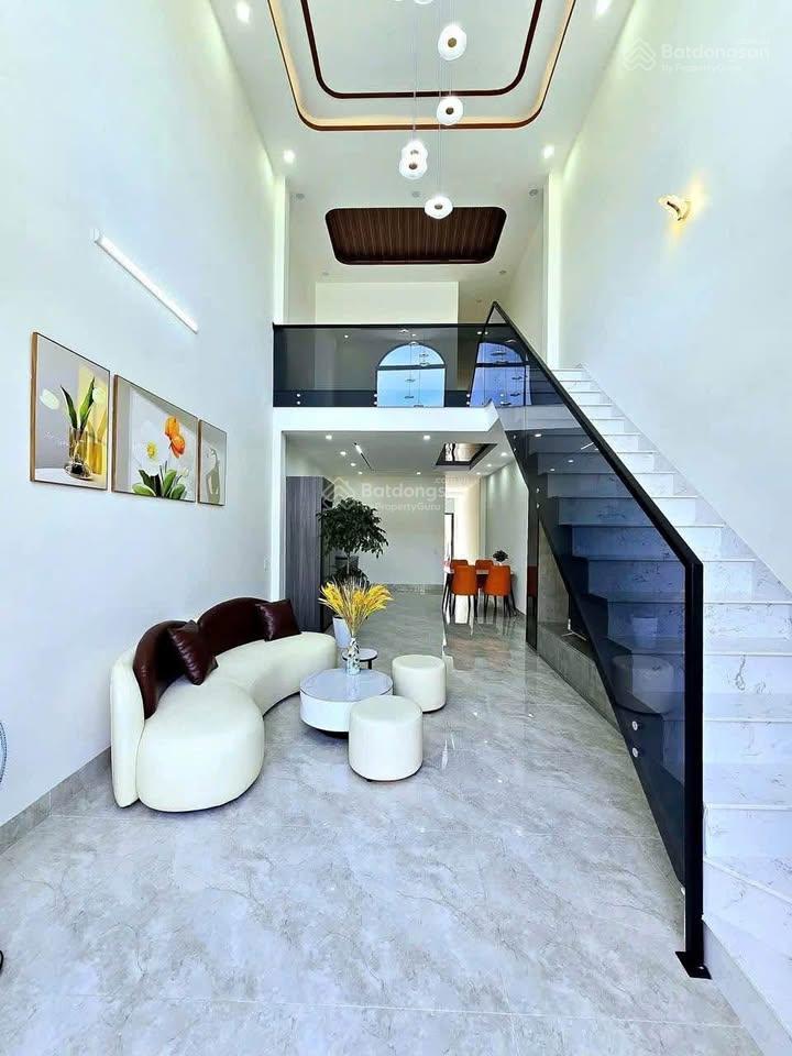 Nhà 1 lửng  chính chủ  gần tên lửa  sổ hồng riêng  hẻm oto  giá 1 tỷ 7