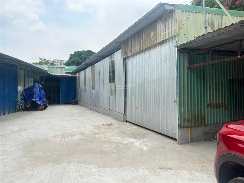 Chính chủ cho thuê kho 110m2, giá 9 triệu/tháng tại phường phước long b  quận 9