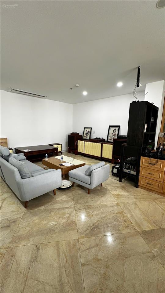 Chủ gửi bán căn dt 150 m2 nhà full nội thất