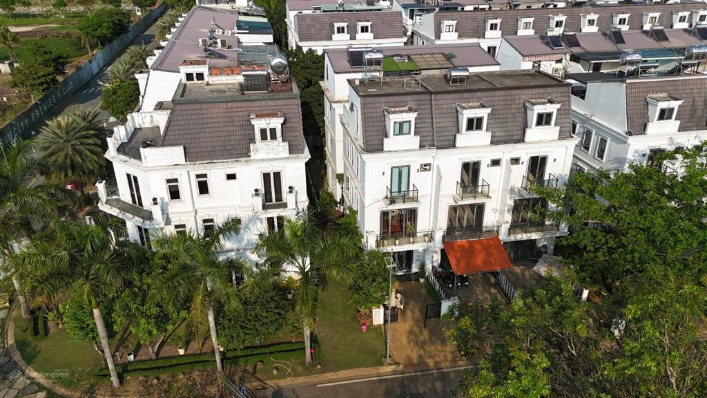 Chính chủ gửi bán nhà phố liền kề ngang 7 m