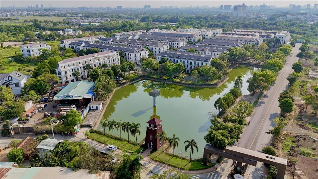 Chính chủ gửi bán căn biệt thự song lập mặt tiền ngang 9,5m2