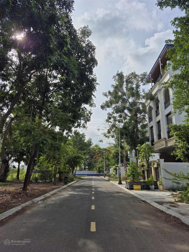 Đất đẹp huy hoàng thạnh mỹ lợi 8x20m, sổ hồng, xây hầm 4 lầu, đối diện công viên